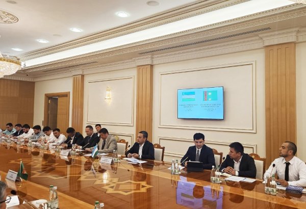 Ashgabat hosts Turkmen-Uzbek business forum on industrial co-op