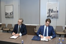 Azerbaijan's foreign minister welcomes new German ambassador (PHOTO)