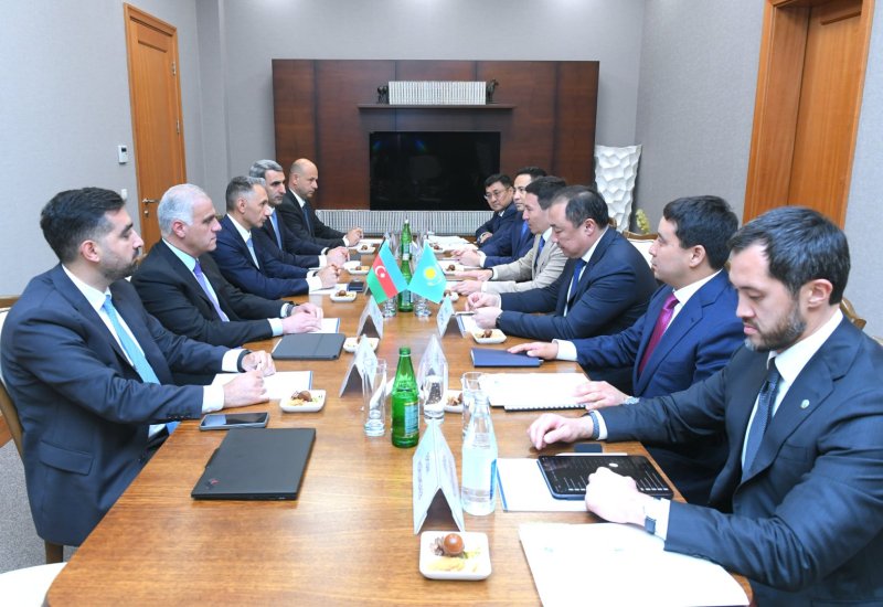 Azerbaijan and Kazakhstan discuss cooperation on Middle Corridor