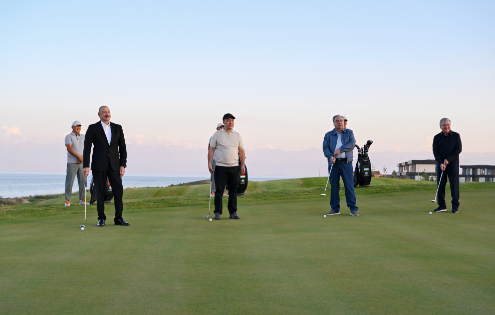 President Ilham Aliyev, alongside Presidents of Kyrgyzstan, Uzbekistan, and Tajikistan, attends inauguration of Golf Club in Cholpon-Ata (PHOTO)
