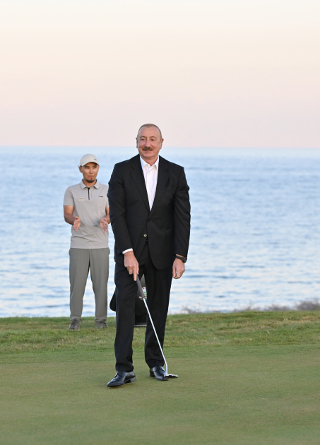President Ilham Aliyev, alongside Presidents of Kyrgyzstan, Uzbekistan, and Tajikistan, attends inauguration of Golf Club in Cholpon-Ata (PHOTO)