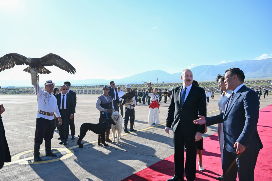 President Ilham Aliyev arrives in Kyrgyzstan for state visit (PHOTO/VIDEO)