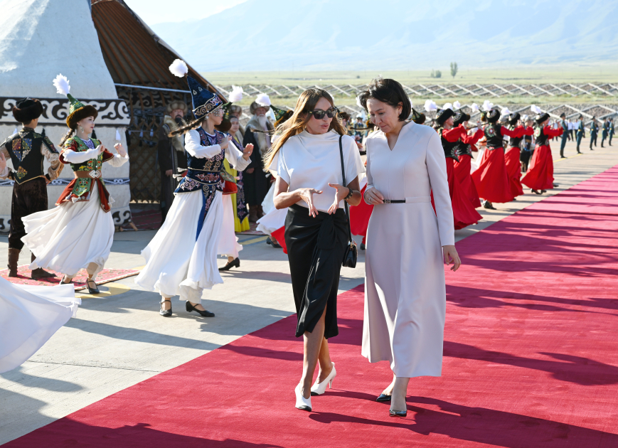 President Ilham Aliyev arrives in Kyrgyzstan for state visit (PHOTO/VIDEO)