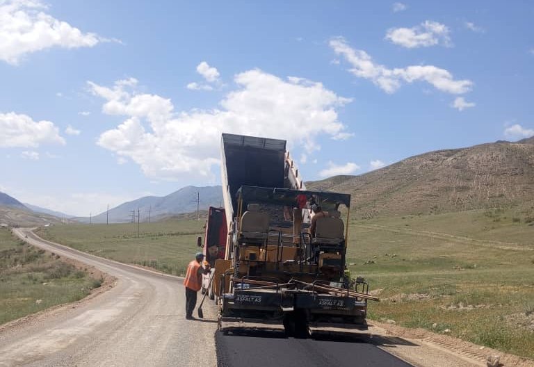 Kyrgyzstan expands road network in Naryn region