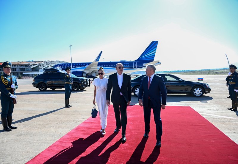 President Ilham Aliyev concludes state visit to Kyrgyzstan (PHOTO)
