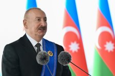 President Ilham Aliyev and President Sadir Zhaparov make press statements (PHOTO/VIDEO)