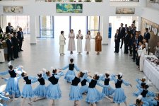 First Lady Mehriban Aliyeva visits “Altyn Balalyk” Health and Rehabilitation Center in Cholpon-Ata (PHOTO/VIDEO)