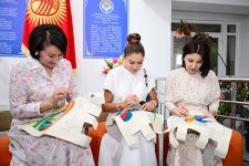 First Lady Mehriban Aliyeva visits “Altyn Balalyk” Health and Rehabilitation Center in Cholpon-Ata (PHOTO/VIDEO)