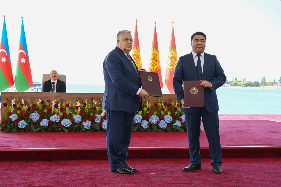 Azerbaijan and Kyrgyzstan exchanged documents signed (PHOTO/VIDEO)