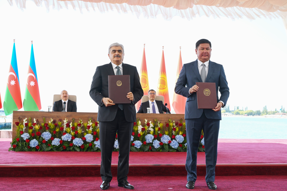 Azerbaijan and Kyrgyzstan exchanged documents signed (PHOTO/VIDEO)