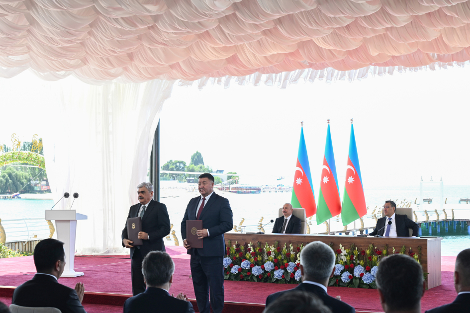 Azerbaijan and Kyrgyzstan exchanged documents signed (PHOTO/VIDEO)