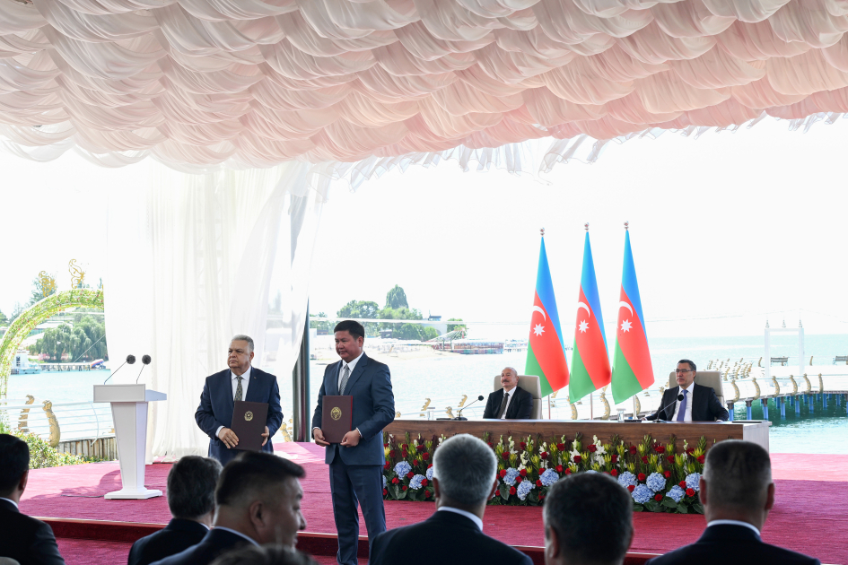 Azerbaijan and Kyrgyzstan exchanged documents signed (PHOTO/VIDEO)