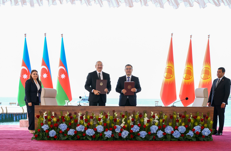 Azerbaijan and Kyrgyzstan exchanged documents signed (PHOTO/VIDEO)