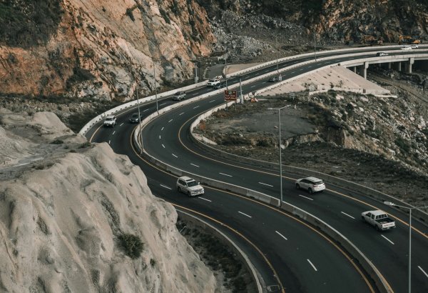 Kyrgyzstan completes 1,100 km of road paving by August