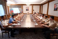 Azerbaijan minister of defense meets with military attachés (PHOTO)