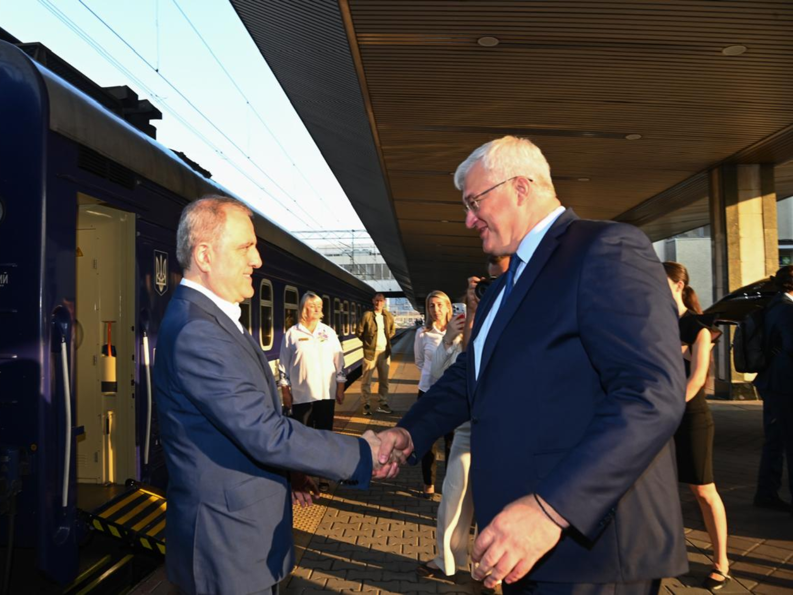 Azerbaijani, Ukrainian FMs discuss interstate strategic partnership (PHOTO)