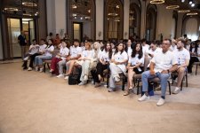 Azerbaijani diaspora youth introduced to Azerbaijan Houses around the world (PHOTO)