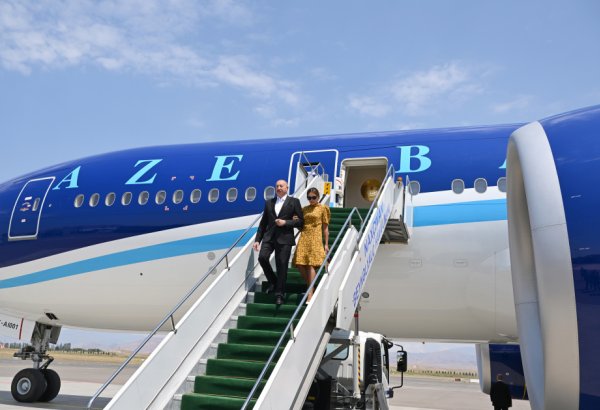 President Ilham Aliyev, First Lady Mehriban Aliyeva arrive in Nakhchivan Autonomous Republic (PHOTO/VIDEO)