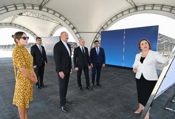 President Ilham Aliyev, First Lady Mehriban Aliyeva inspect construction progress of “Shams 1” and “Garbi Ufug” solar power plants in Nakhchivan (PHOTO/VIDEO)