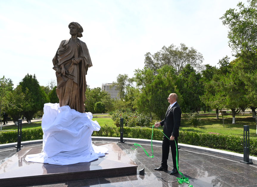 President Ilham Aliyev, First Lady Mehriban Aliyeva attend inauguration of monument to architect Ajami Nakhchivani at "Ajami Seyrangahi" recreation complex in Nakhchivan (PHOTO/VIDEO)