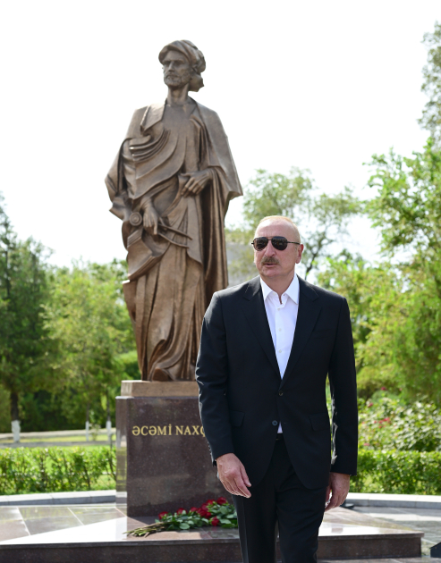 President Ilham Aliyev, First Lady Mehriban Aliyeva attend inauguration of monument to architect Ajami Nakhchivani at "Ajami Seyrangahi" recreation complex in Nakhchivan (PHOTO/VIDEO)