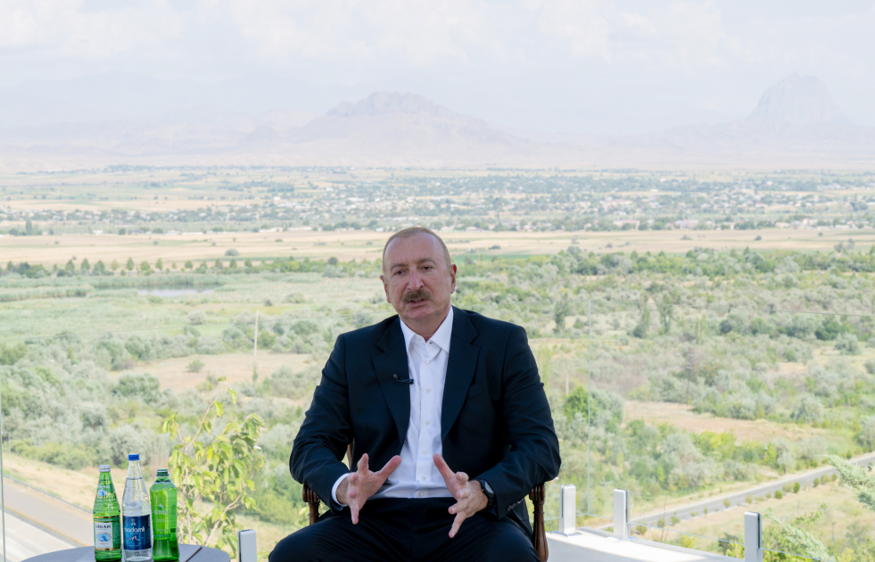 President Ilham Aliyev gives interview to Azerbaijan Television in Nakhchivan (PHOTO)