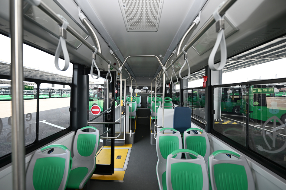 President Ilham Aliyev, First Lady Mehriban Aliyeva view new electric buses and inspect reconstruction progress of railway infrastructure in Nakhchivan (PHOTO/VIDEO)