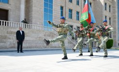 President Ilham Aliyev, First Lady Mehriban Aliyeva attend ceremony to present Battle Flags to newly established commando military units of Separate Combined Arms Army (PHOTO)