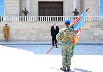 President Ilham Aliyev, First Lady Mehriban Aliyeva attend ceremony to present Battle Flags to newly established commando military units of Separate Combined Arms Army (PHOTO)