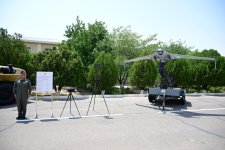 President Ilham Aliyev, First Lady Mehriban Aliyeva attend ceremony to present Battle Flags to newly established commando military units of Separate Combined Arms Army (PHOTO)