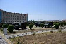 President Ilham Aliyev, First Lady Mehriban Aliyeva attend ceremony to present Battle Flags to newly established commando military units of Separate Combined Arms Army (PHOTO)