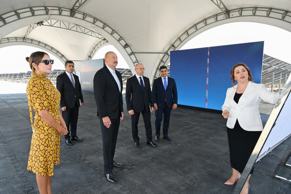 President Ilham Aliyev, First Lady Mehriban Aliyeva inspect construction progress of “Shams 1” and “Garbi Ufug” solar power plants in Nakhchivan (PHOTO/VIDEO)