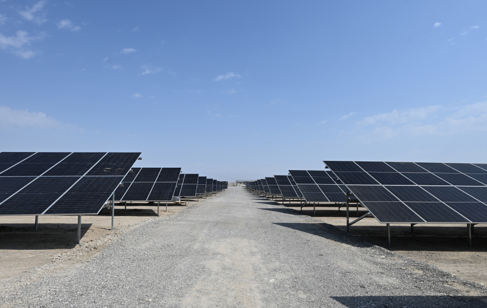President Ilham Aliyev, First Lady Mehriban Aliyeva inspect construction progress of “Shams 1” and “Garbi Ufug” solar power plants in Nakhchivan (PHOTO/VIDEO)