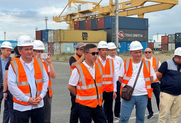 Uzbekistan, Kazakhstan agree to establish logistics joint venture