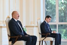 President Ilham Aliyev receives credentials of newly appointed German ambassador (PHOTO)