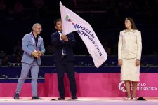 Rhythmic gymnastics World Championship flag handed over to Azerbaijan (PHOTO)