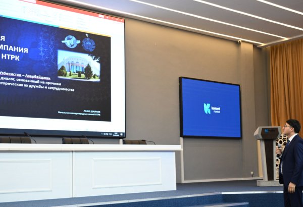 Azerbaijani journalists explore media environment of Uzbekistan (PHOTO/VIDEO)