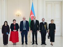 President Ilham Aliyev receives credentials of newly appointed British Ambassador to Azerbaijan (PHOTO)