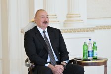 President Ilham Aliyev receives credentials of newly appointed British Ambassador to Azerbaijan (PHOTO)