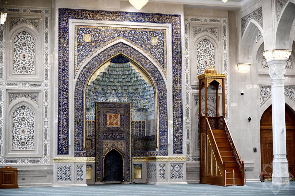 Azerbaijani journalists visit Imam al-Bukhari tourist complex near Samarkand (PHOTO)