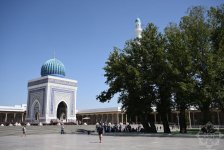 Azerbaijani journalists visit Imam al-Bukhari tourist complex near Samarkand (PHOTO)
