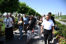 Azerbaijani journalists visit Imam al-Bukhari tourist complex near Samarkand (PHOTO)