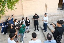 Azerbaijani journalists visit Shakhi Zinda memorial complex in Samarkand (PHOTO)