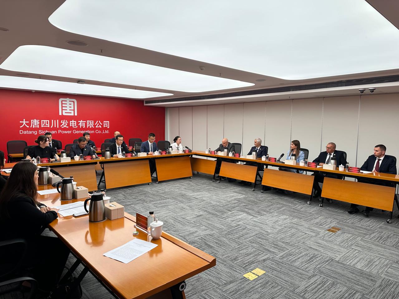 Azerbaijan, China expand experience-sharing in energy sector (PHOTO)