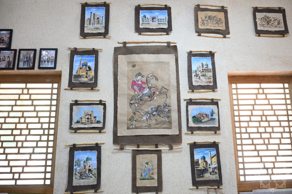 Azerbaijani journalists explore Silk Road Samarkand tourist center (PHOTO)
