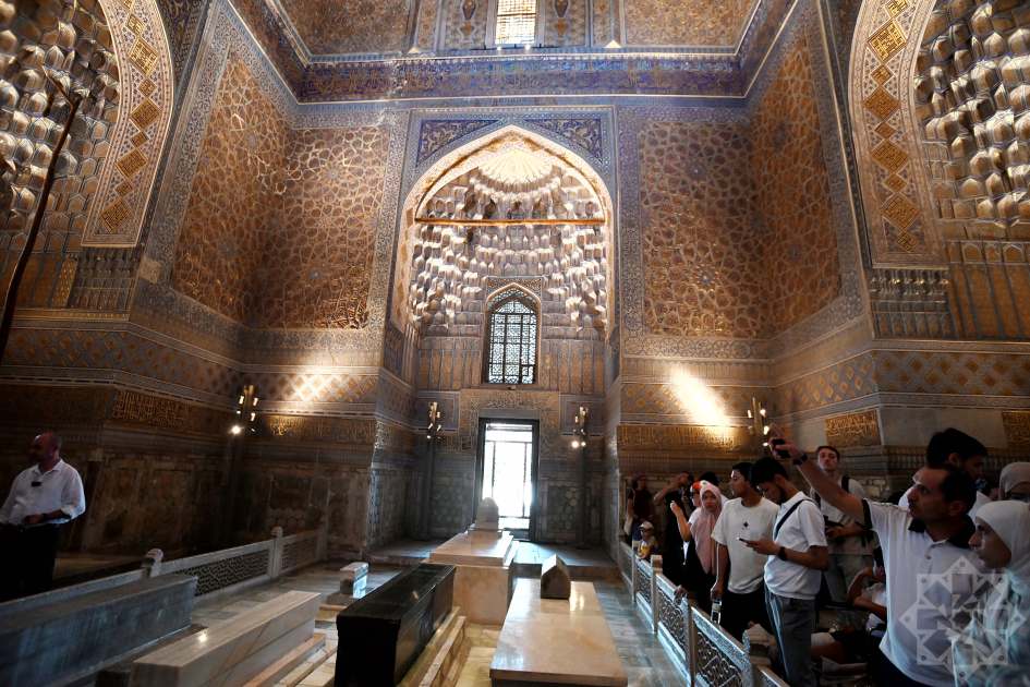 Azerbaijani journalists explore history of Timurid dynasty in Samarkand (PHOTO)