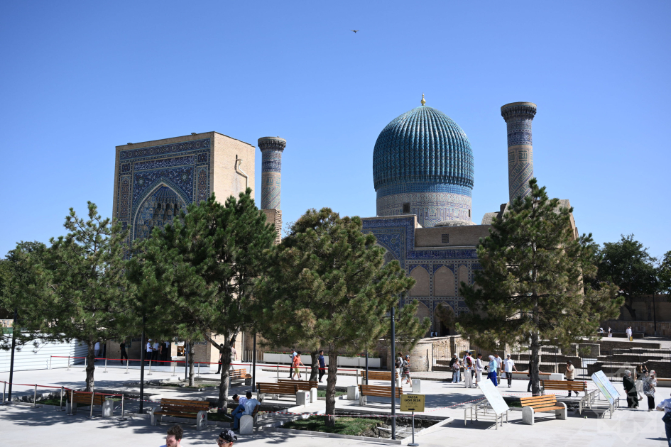 Azerbaijani journalists explore history of Timurid dynasty in Samarkand (PHOTO)