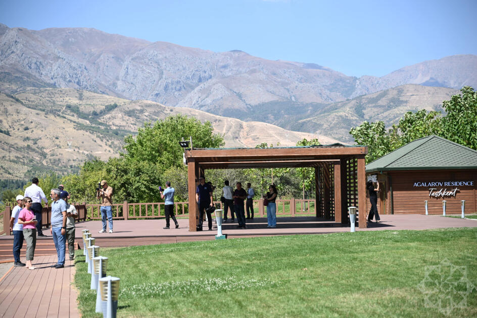 Azerbaijani journalists tour Sea Breeze Uzbekistan complex (PHOTO)