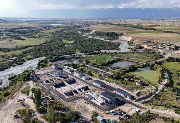 Kyrgyzstan reviews construction of major infrastructure projects in Karakol city