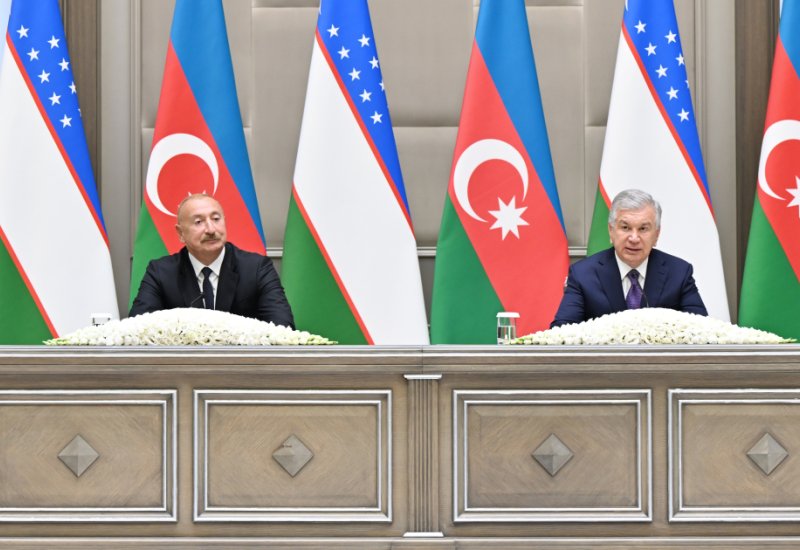 President Ilham Aliyev and President Shavkat Mirziyoyev make press statements (PHOTO)